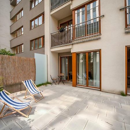 Very Berry - Maratonska 3 - Business Apartment, Garden, Check In 24H 포즈난 외부 사진